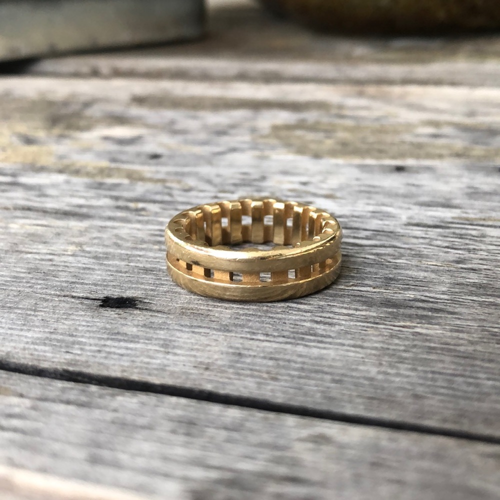 Men’s Solid Gold Wedding Ring Band